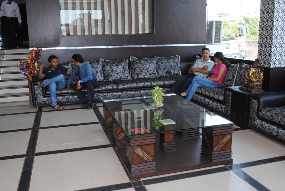 Oaktel Hotel Grand Shiva Near Ganga Ghat Haridwār Exterior foto